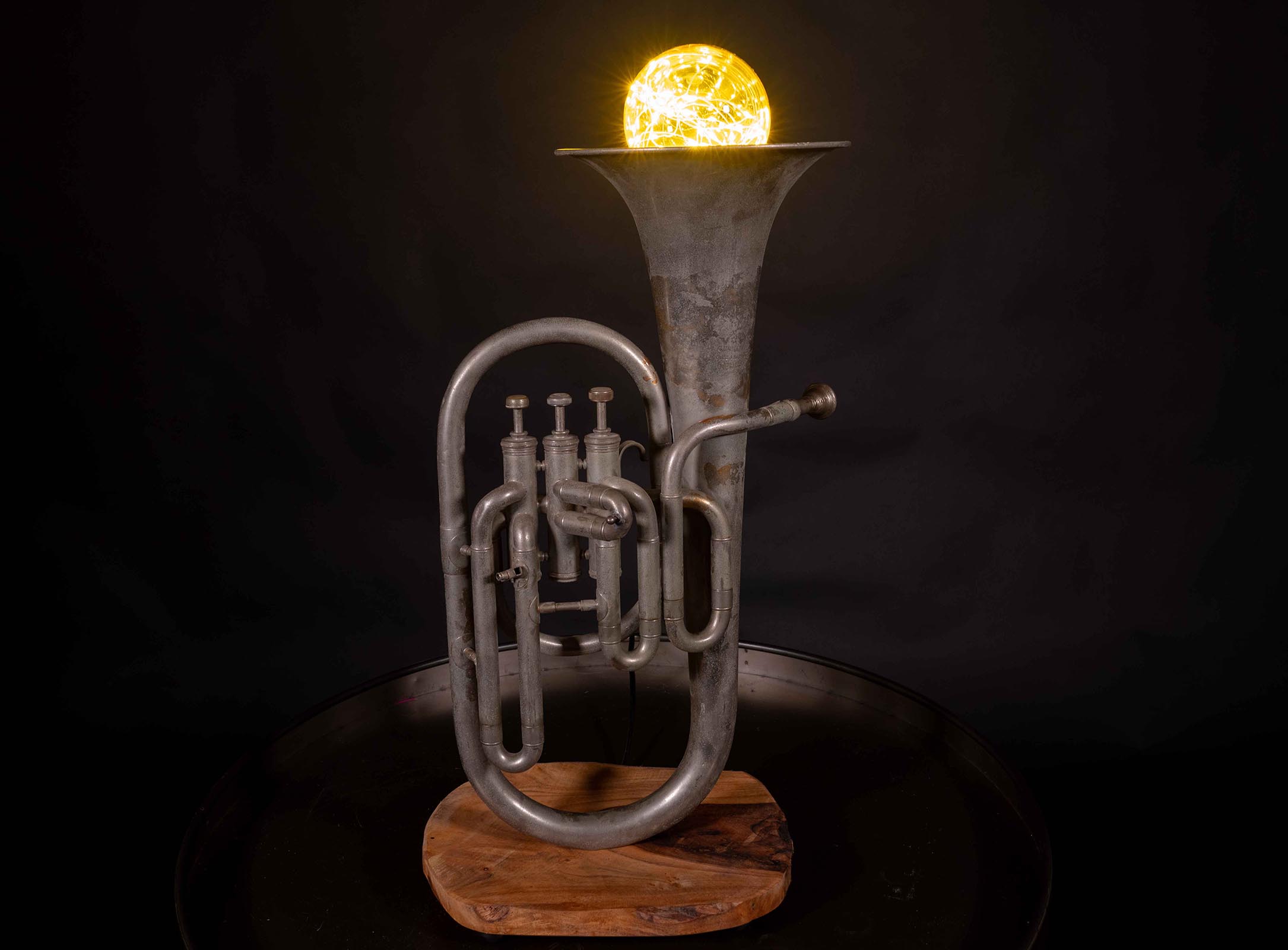 Muzieklampen alt tuba met lamp